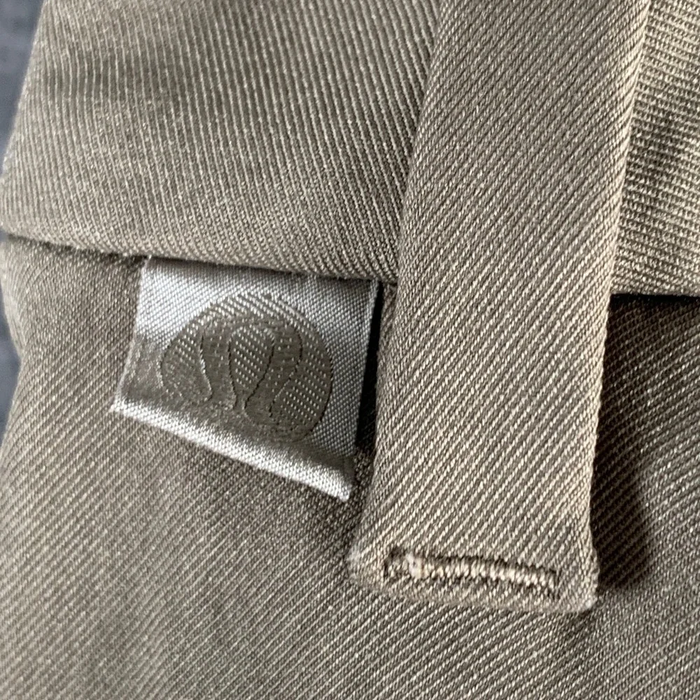 Lululemon ABC Pant Men 31x30 Brown Stretch Warpstreme Tech Chino Classic Fit